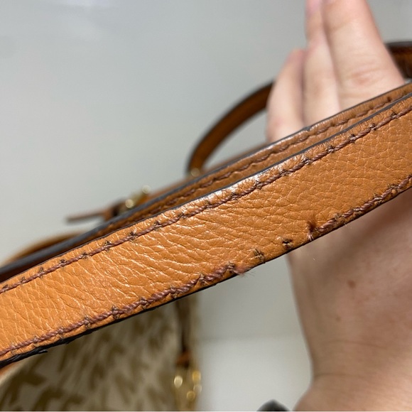 Michael Kors Jet Set Item Grab Bag Jacquard Signature Tote with Tan Leather Trim - Picture 15 of 16